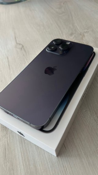 iPhone 14 Pro Max Negro/Morado