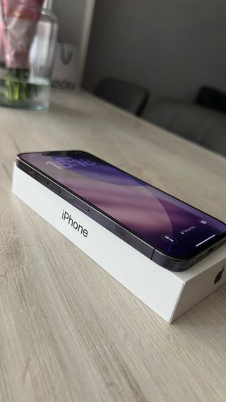 iPhone 14 Pro Max Negro/Morado