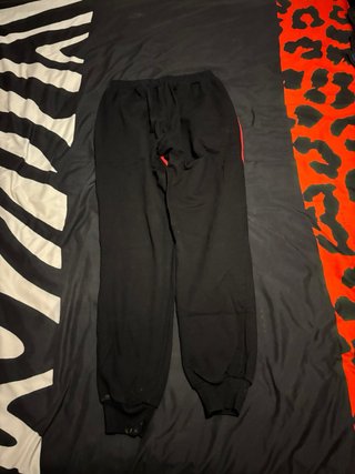 Conjunto Nike Tech Rojo y Negro