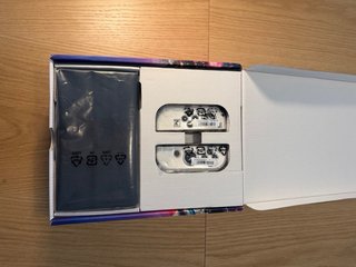 Nintendo Switch OLED + Custodia