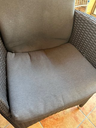 2 Sedie da Terrazza in Vimini con Cuscini Grigi