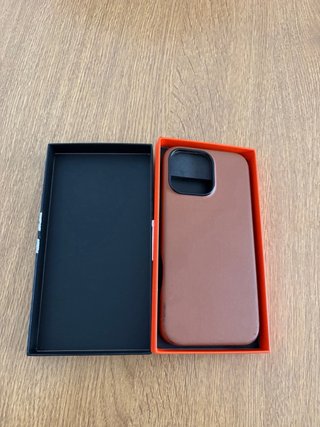 Funda SHIELDON iPhone 2024 P69 Marrón