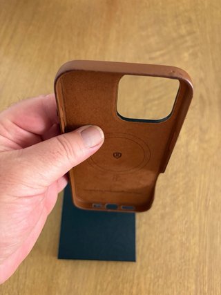 Funda SHIELDON iPhone 2024 P69 Marrón