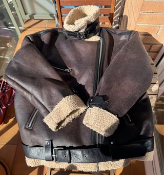 Cazadora larga de Zara talla M