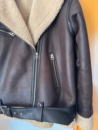 Cazadora larga de Zara talla M