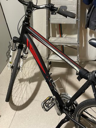 Bicicleta hibrida BH Beartrack-Talla L (impecable)