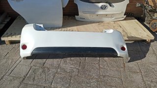 Paragolpes trasero y pilotos Toyota Auris híbrido