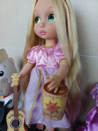 Muñeca princesa Rapunzel Disney Animators Pascal