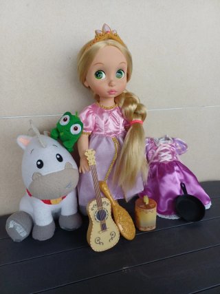 Muñeca princesa Rapunzel Disney Animators Pascal