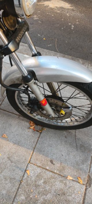 Honda GD 125 Plata