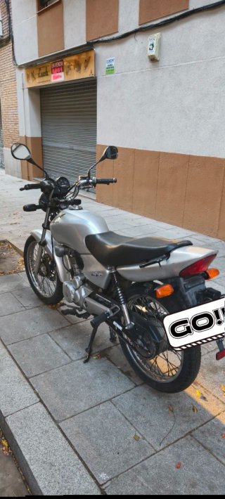 Honda GD 125 Plata