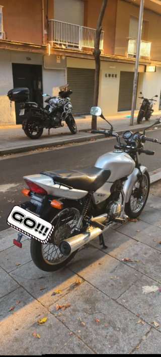 Honda GD 125 Plata