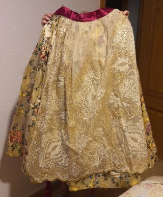 Traje de Fallera Marfil y Seda