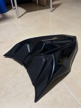 Colín Kawasaki Z650 Negro