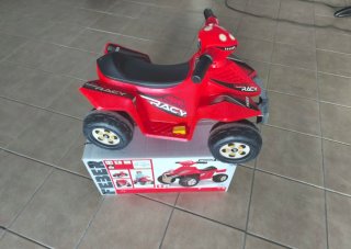 Quad Racy Feber Eléctrico Infantil Rojo.