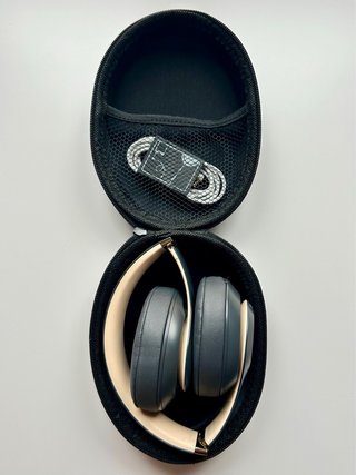 Beats Studio3 Negro y Dorado