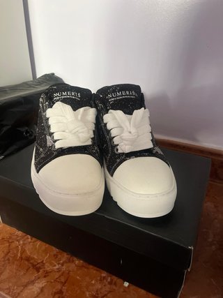 Numeris Zapatillas Talla 42 Negro/Blanco