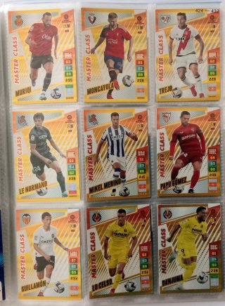 Álbum Adrenalyn 2022-23 con 500 cromos