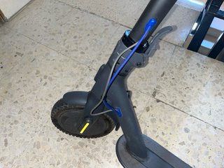 Patinete Eléctrico Xiaomi Mi Scooter 3