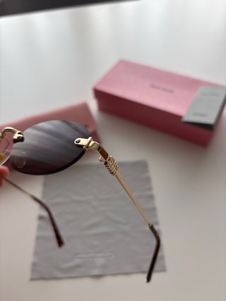 Occhiali da sole Miu Miu