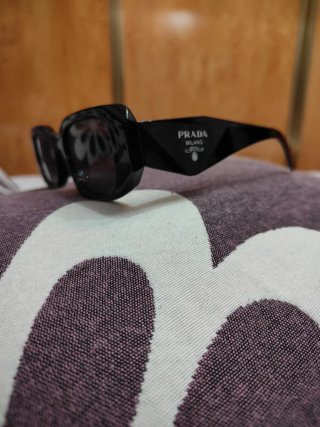 Gafas de sol Prada negras