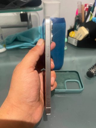 iPhone 15 Pro Max Plata con 2 años garantía