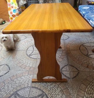 Mesa de madera maciza