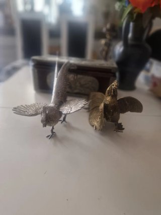 Pareja de figuras de metal  bronce vintage