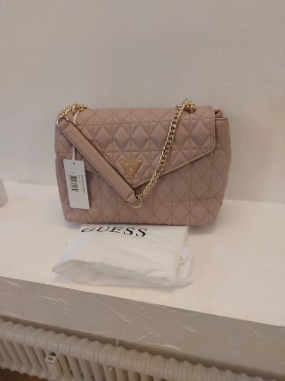 Borsa guess a tracolla