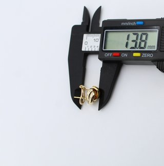 Pendientes de oro de 18k. Peso: 5.21 gr.