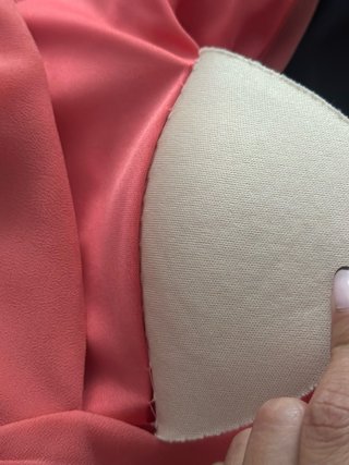 Vestido de invitada coral
