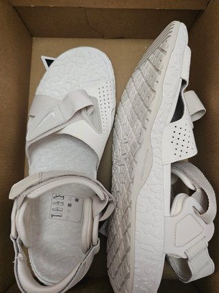 Sandalias Nike ACG Air Deschutz V2 Beige