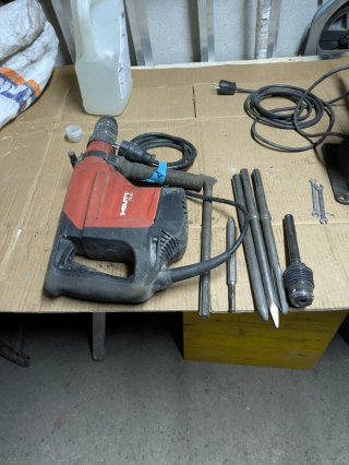 Lote de Herramientas Eléctricas y Manuales