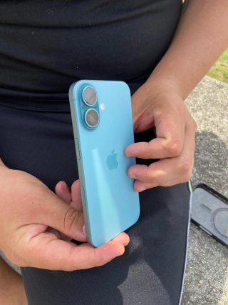 iPhone 16 128GB
