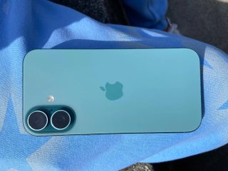 iPhone 16 128GB