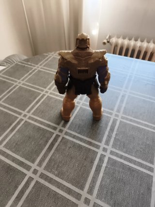 Figura Marvel Thanos