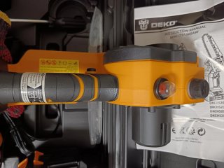 Motosierra Eléctrica Recargable (2 Baterías) DEKO