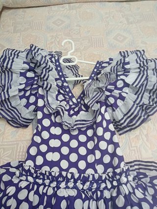Traje Flamenco Gitana Morado Lunares