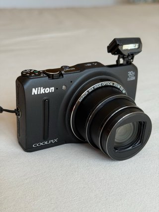 Nikon Coolpix S9700 Cámara Digital Negra