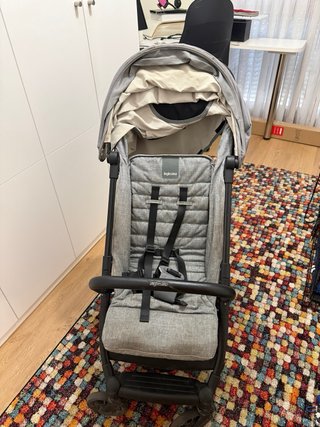 Silla de paseo para bebé gris