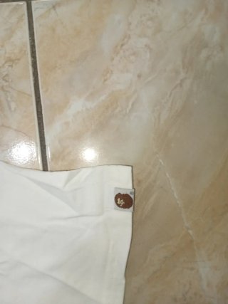 Camiseta Bape Blanca y Rosa