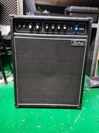 Amplificador para bajo Kustom KXB100