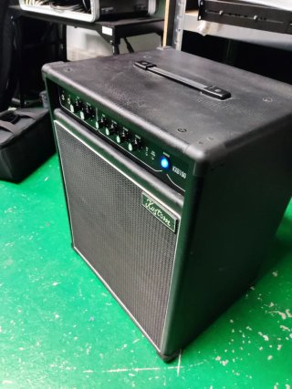 Amplificador para bajo Kustom KXB100