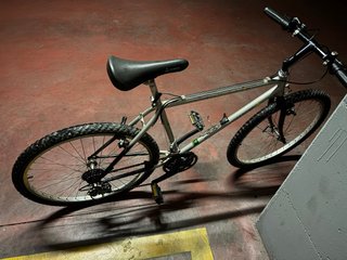 Bicicleta para niños/adolescentes