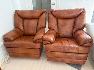 Pareja Sillones de piel marrón reclinable