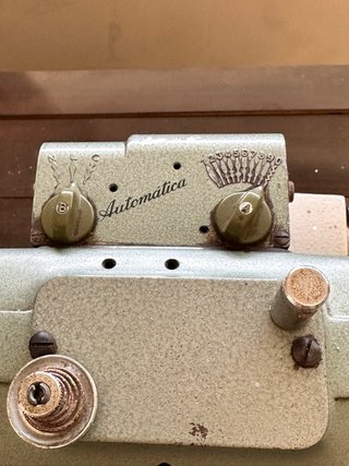 Máquina de coser Refrey Transforma