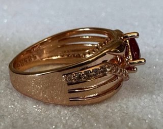 Anello vintage oro rubino retrò
