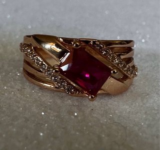 Anello vintage oro rubino retrò