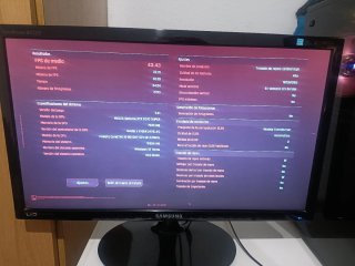 PC Gaming i5 9600Kf RTX 2070 Super RGB y monitor.