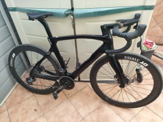 Bicicleta Pinarello Negra